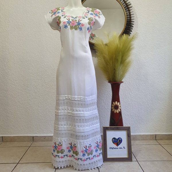 Vestidos regionales 2024 yucatecos