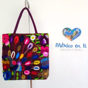 Bolsa bordada mano